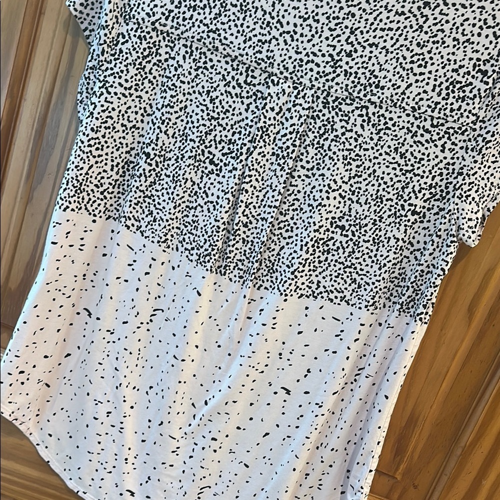 Women's Black and White Speckled Top - Picture 5 of 5